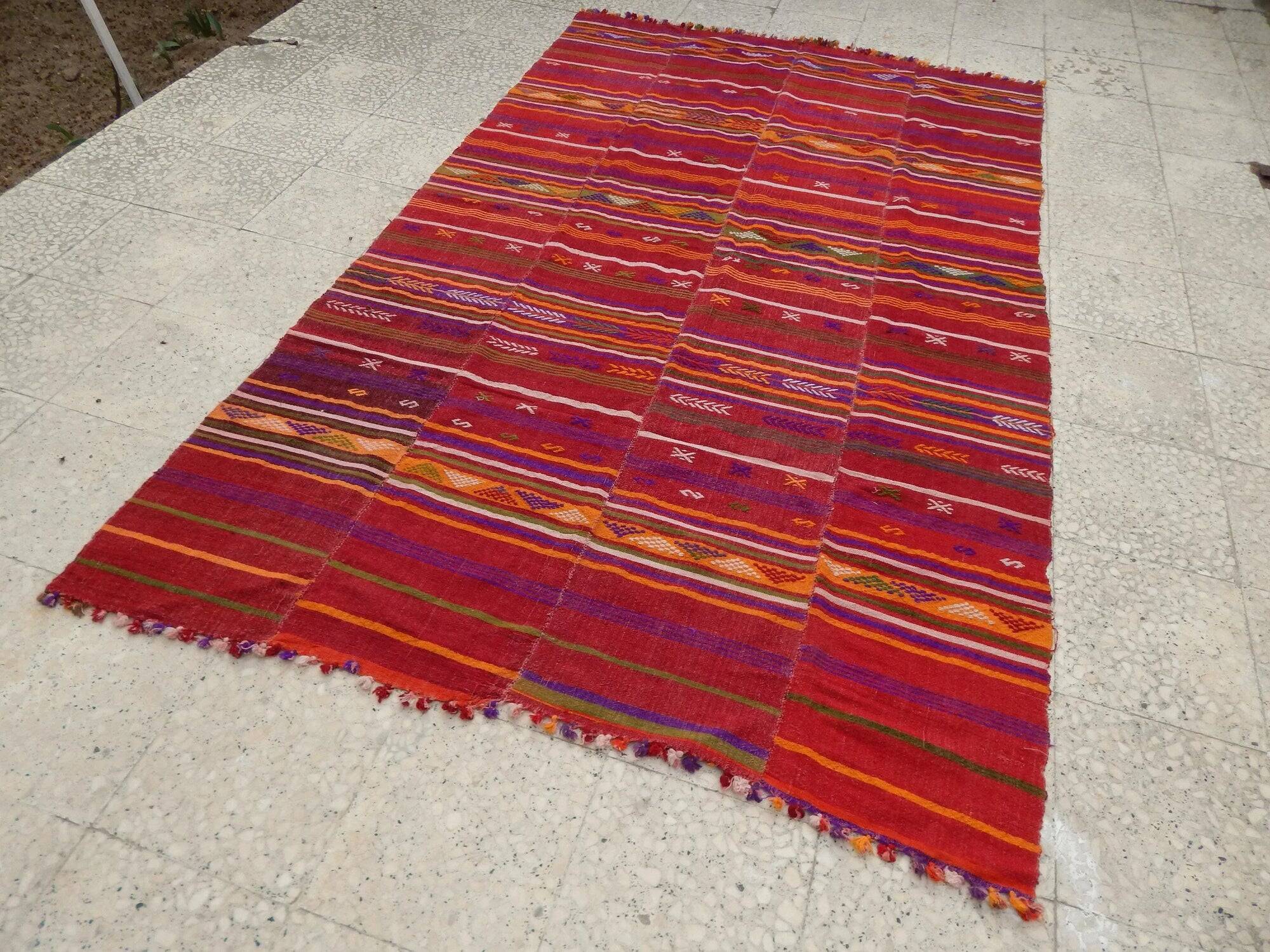Vintage Turkish kilim, handwoven, 151x246 cm.