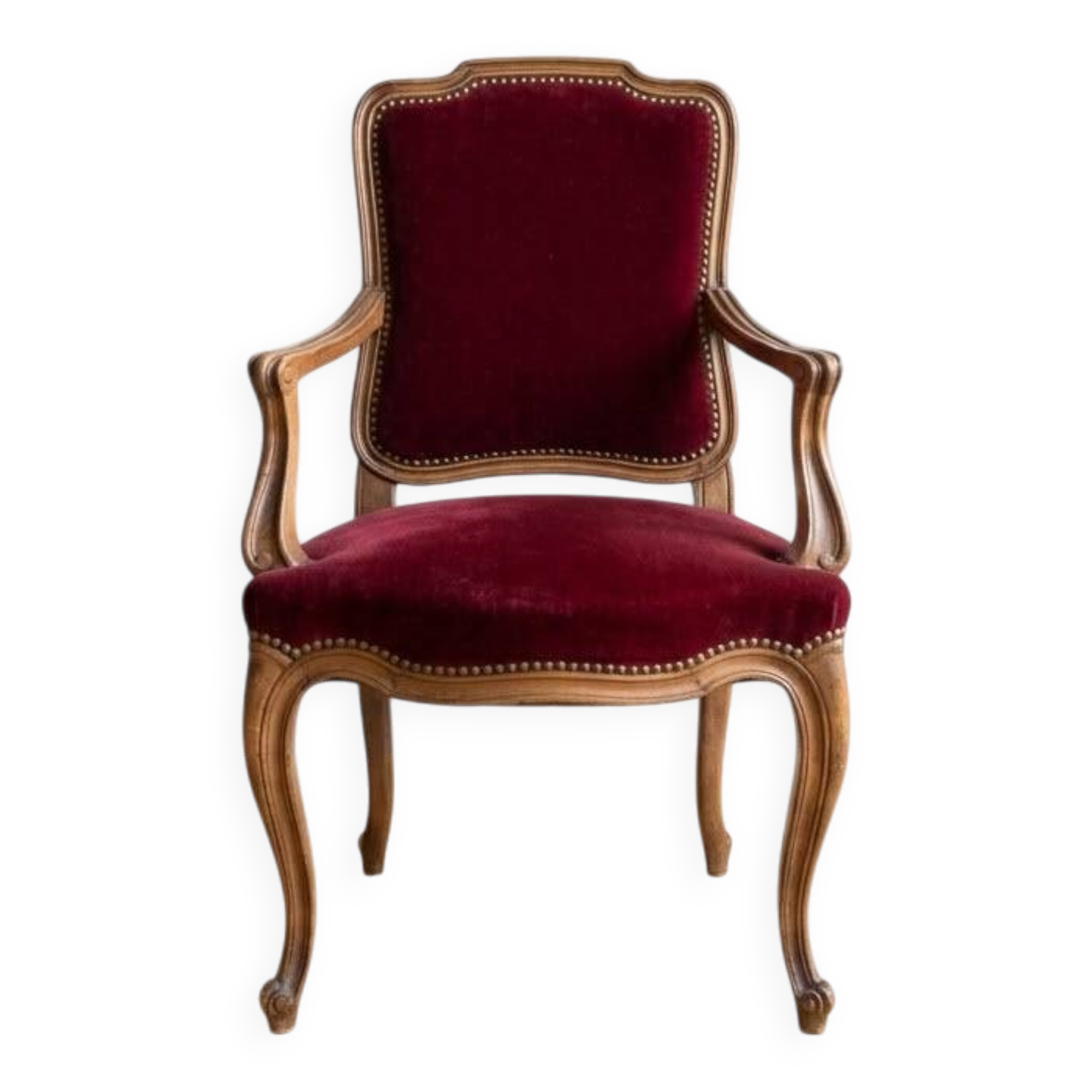 2 fauteuils style Louis XV de style classique en bois et velours bordeaux