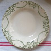 Suite de 5 assiettes terre de fer Creil et Montereau