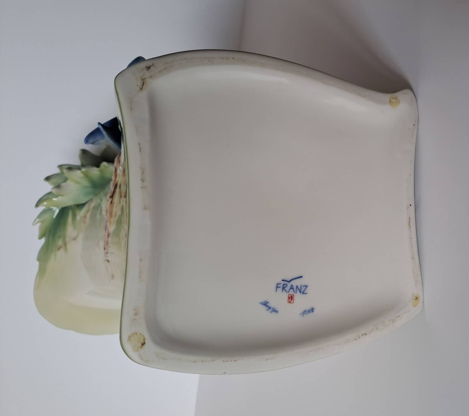 Franz porcelain parrot vase