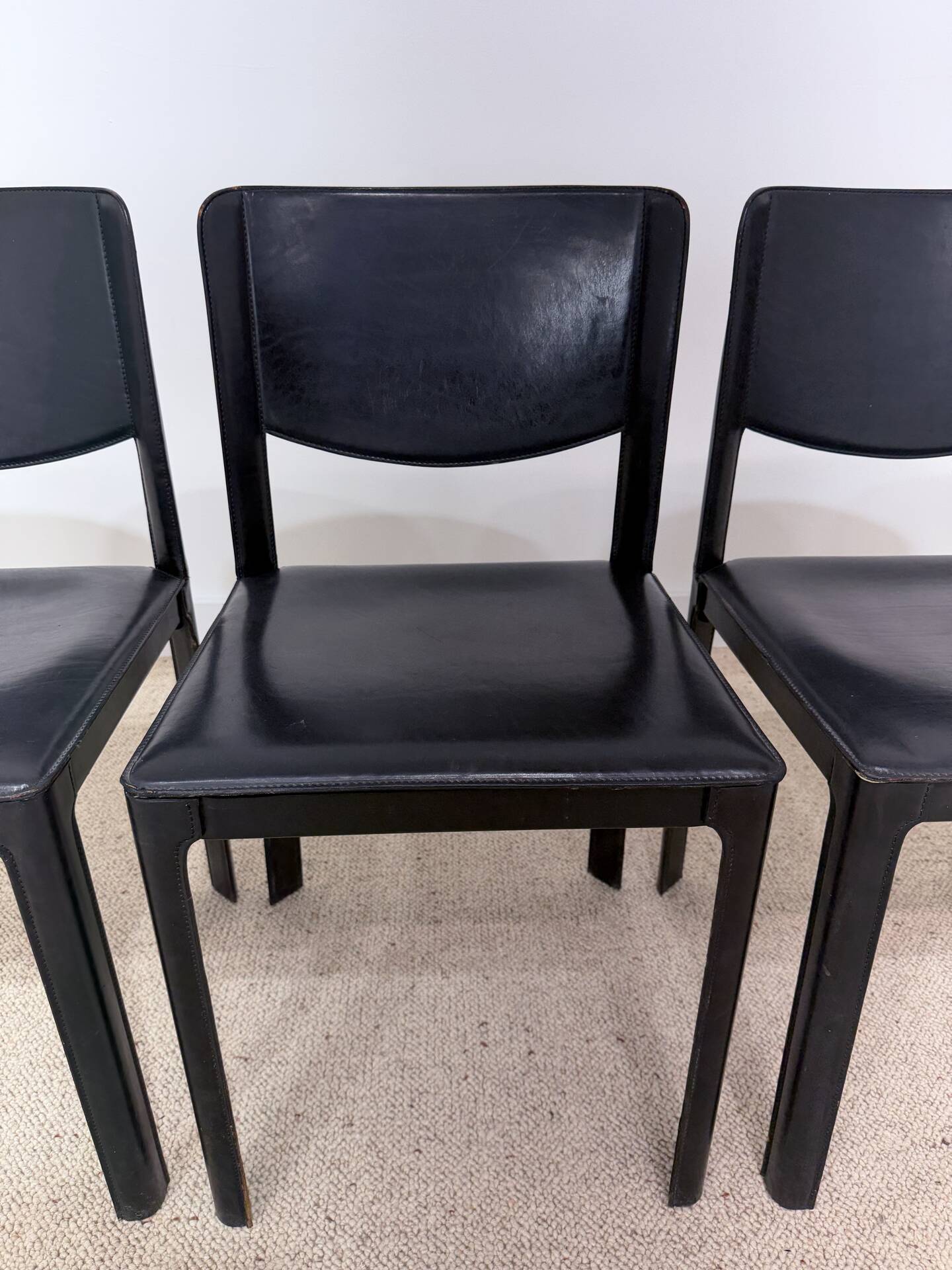 Set of 6 Matteo Grassi chairs in black leather – Italian design
