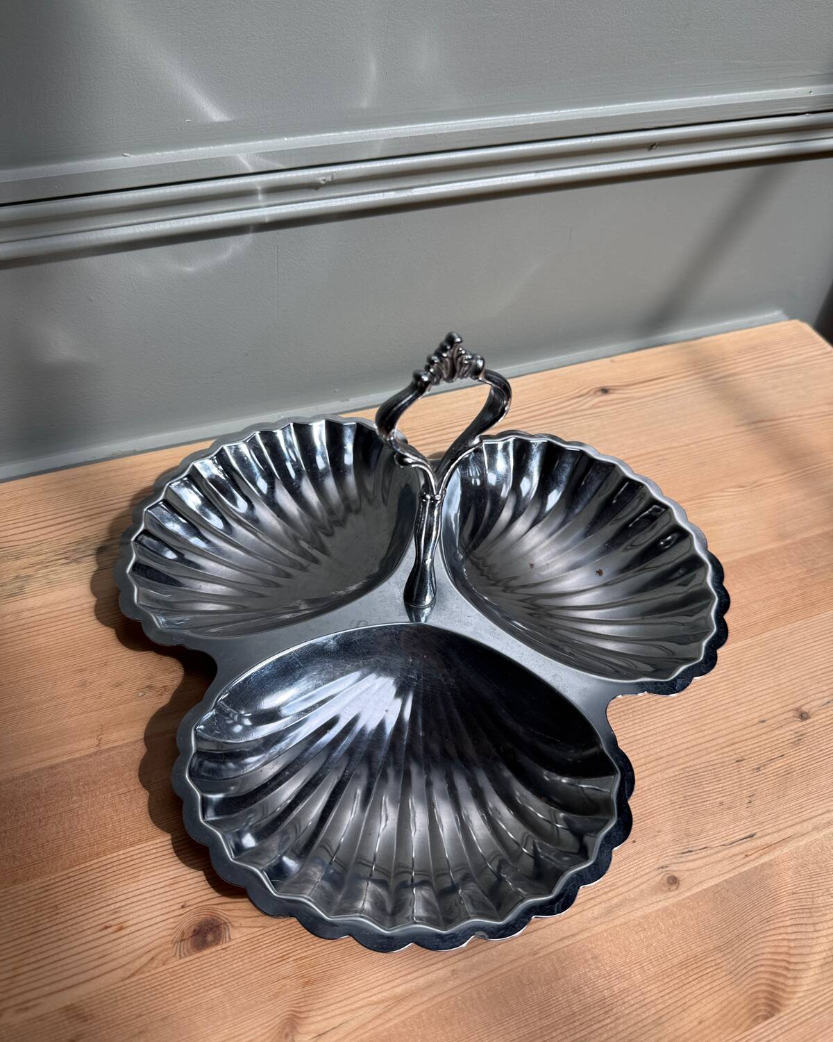 Triple stainless steel shell server