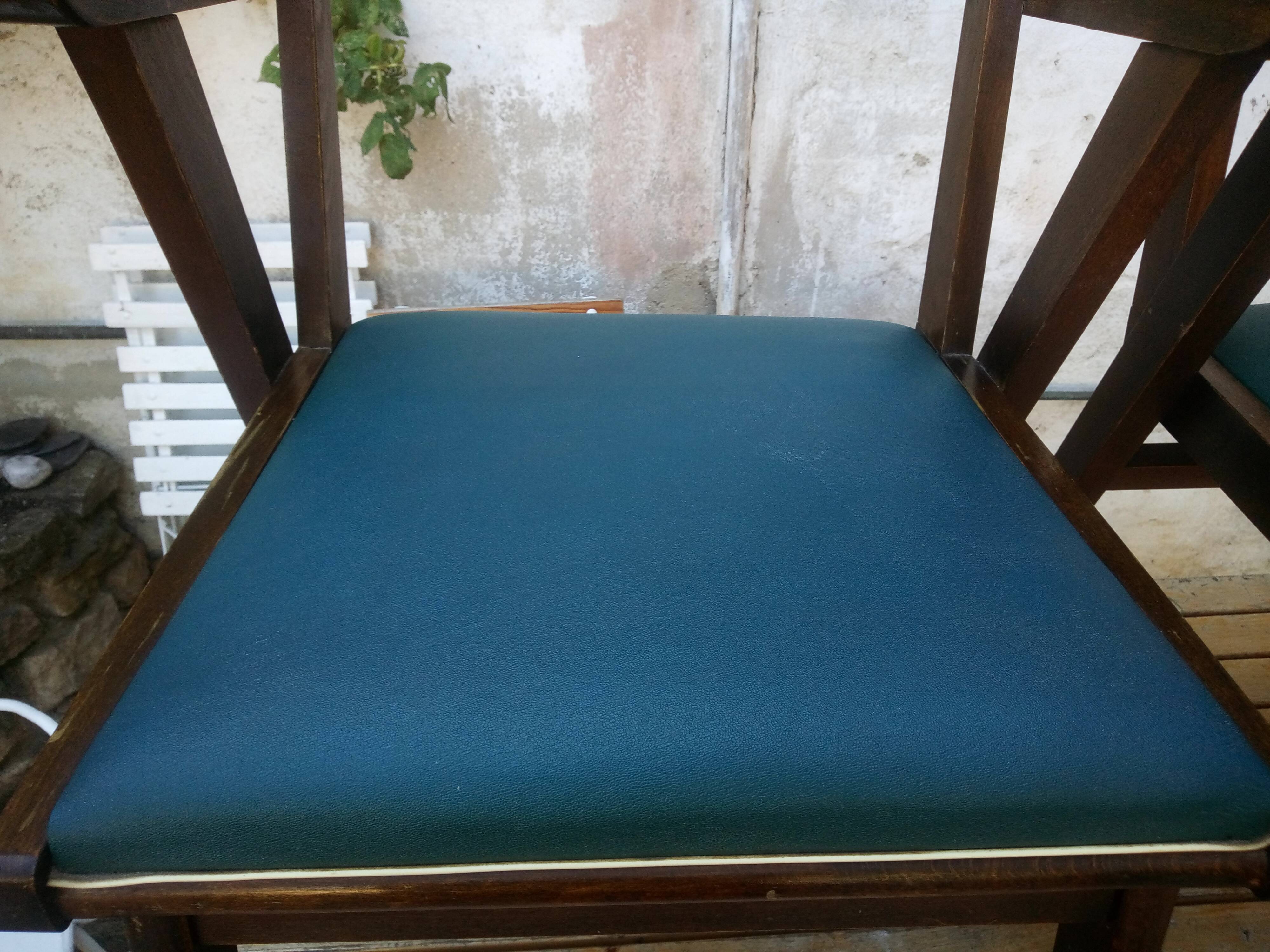 Set of vintage armchairs