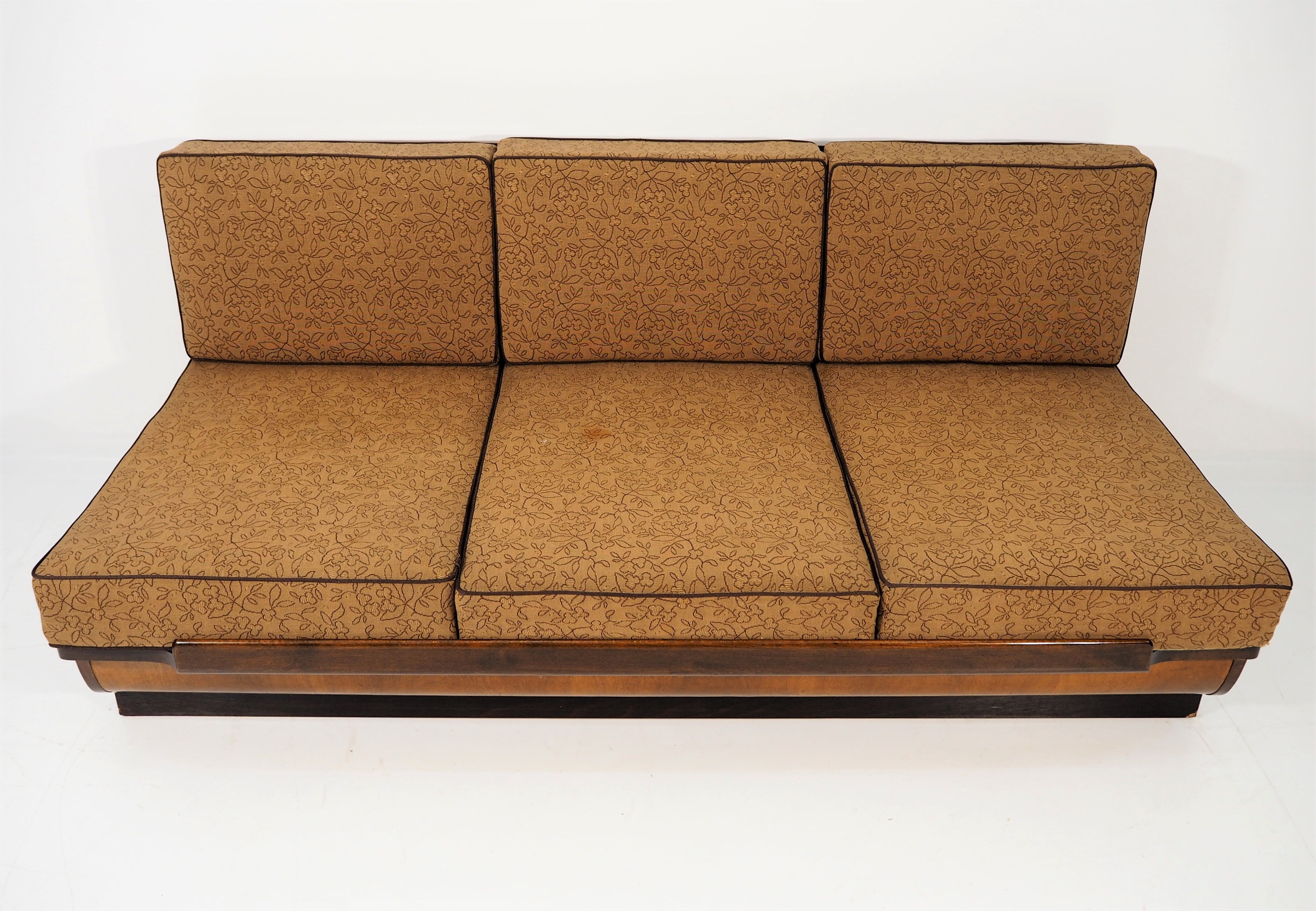 Canapé en noyer Art Déco, années 1960