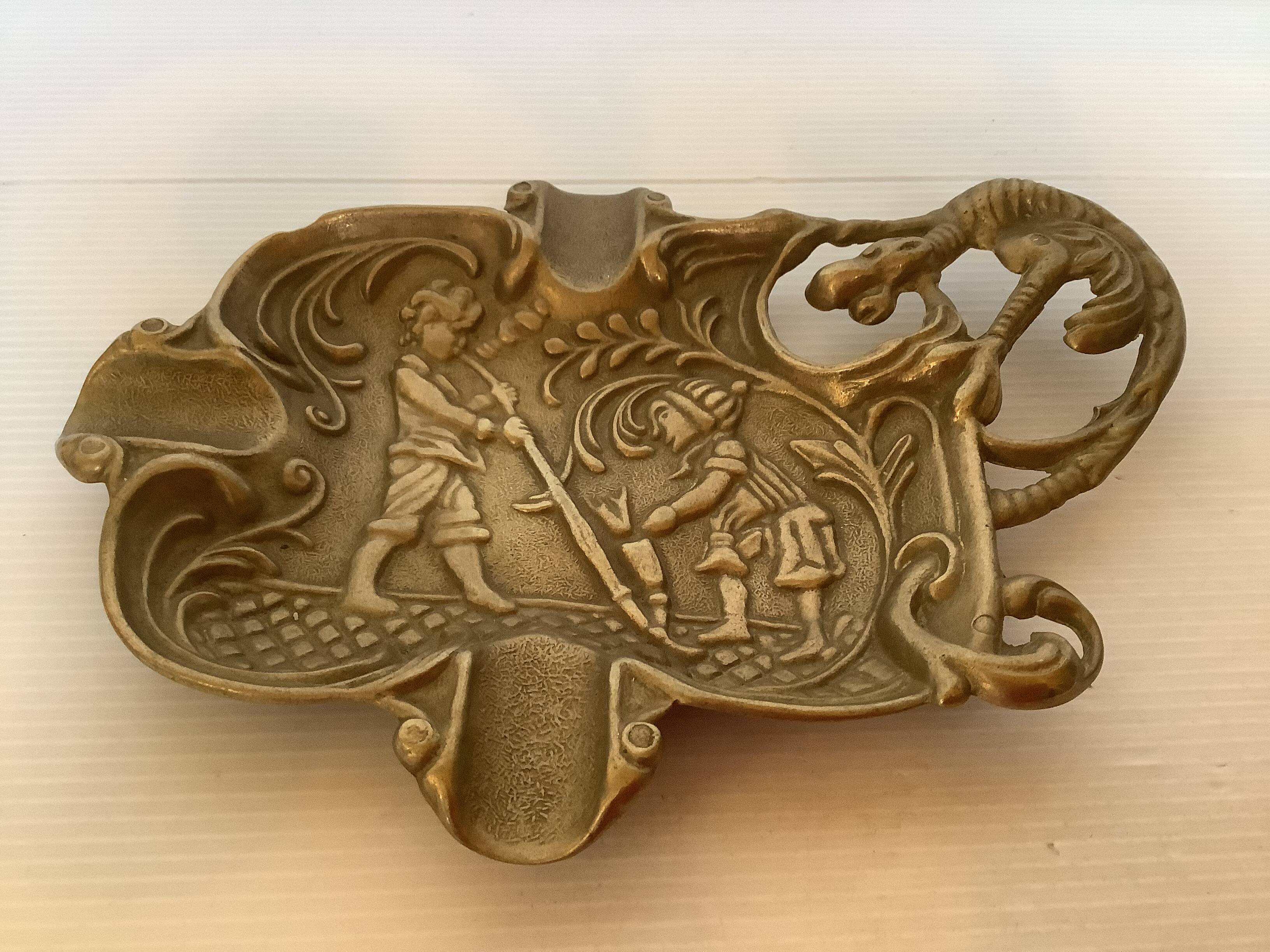 Ashtray glass blowers gargoyle in brass