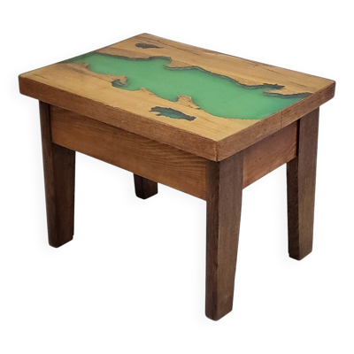 Table d'appoint vintage 1970 en resine epoxy verte & chene massif 70s bruta