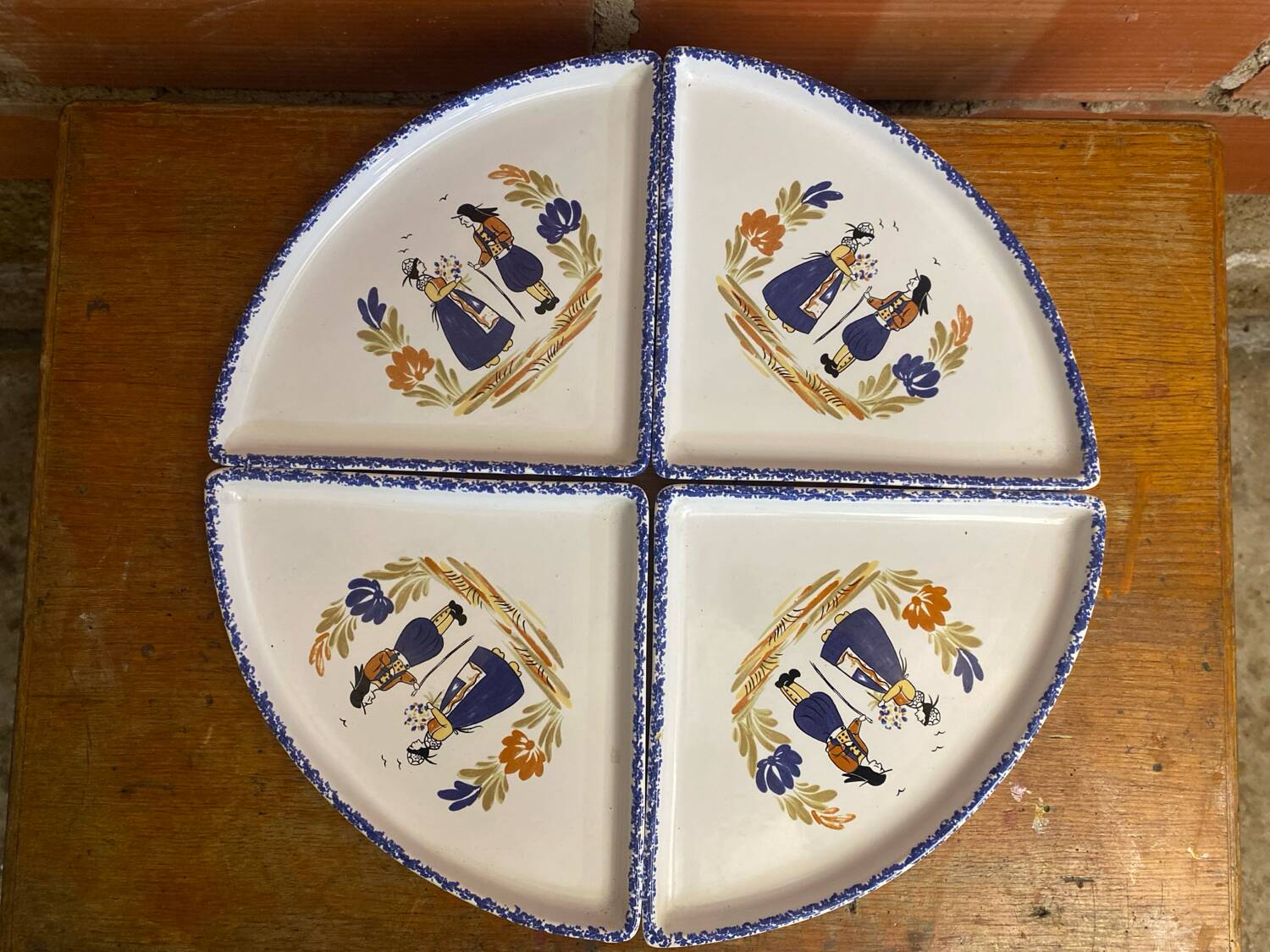 Set of 4 white ceramic crepe plates with vintage Quimper decor