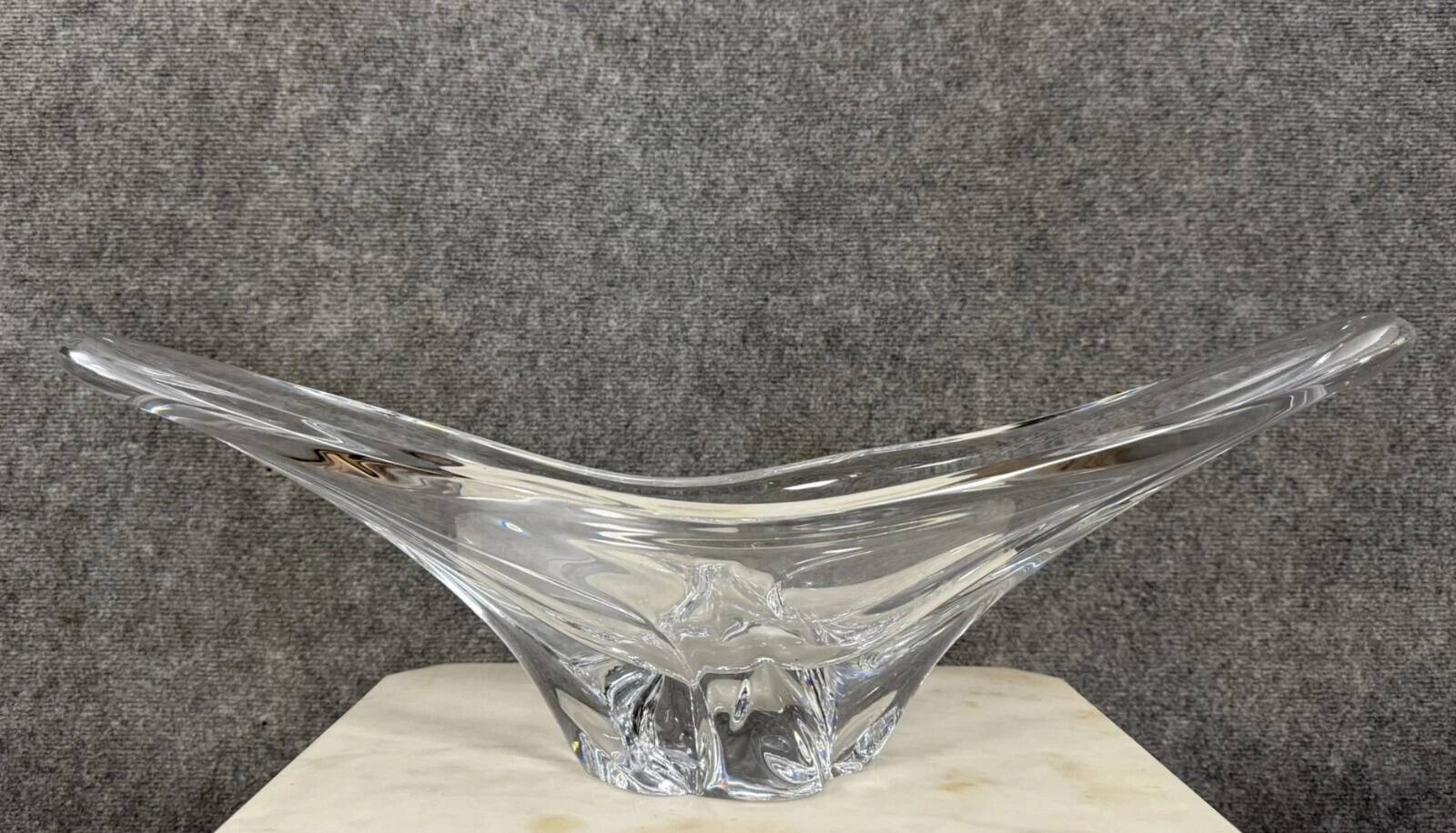 Daum: crystal fruit bowl centerpiece circa 1970