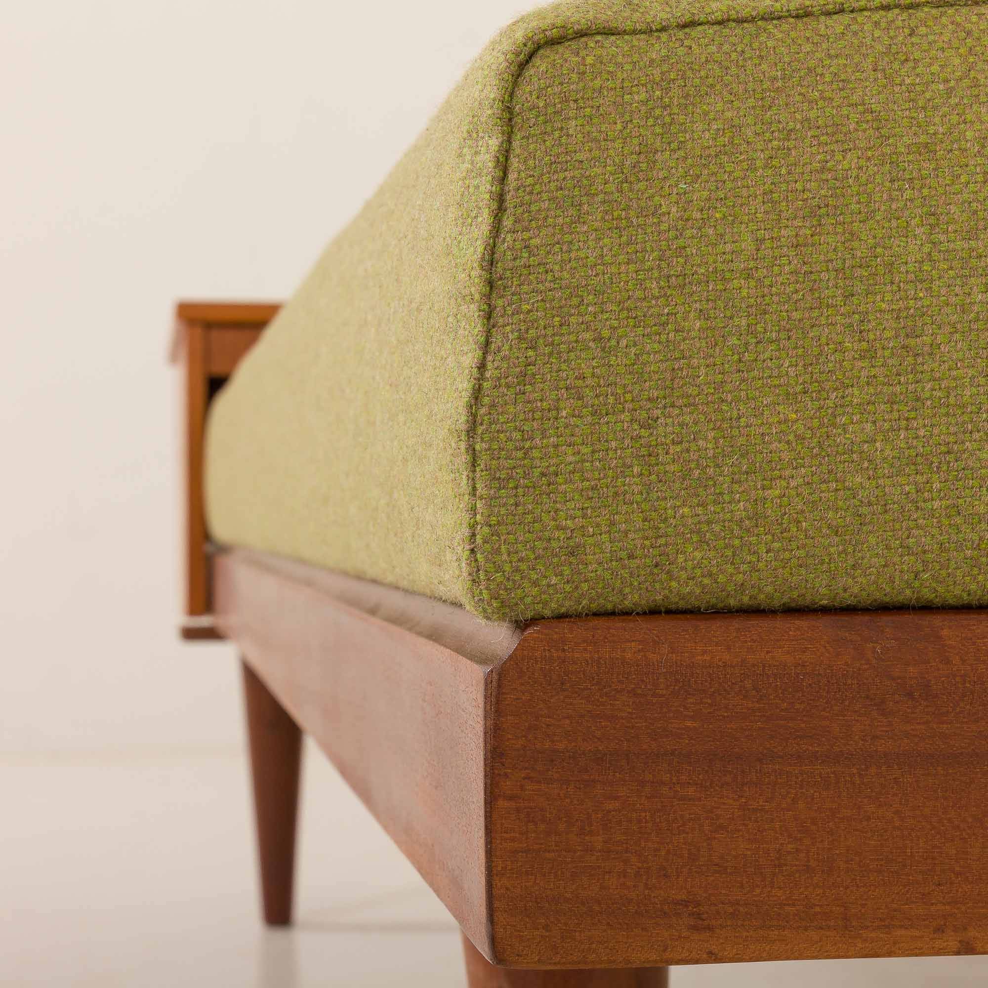 Svane daybed suit, set of 2 sofas and a side table by Igmar Relling, Norway