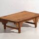 Table basse ancienne en bois de pin – Chine, circa 1930