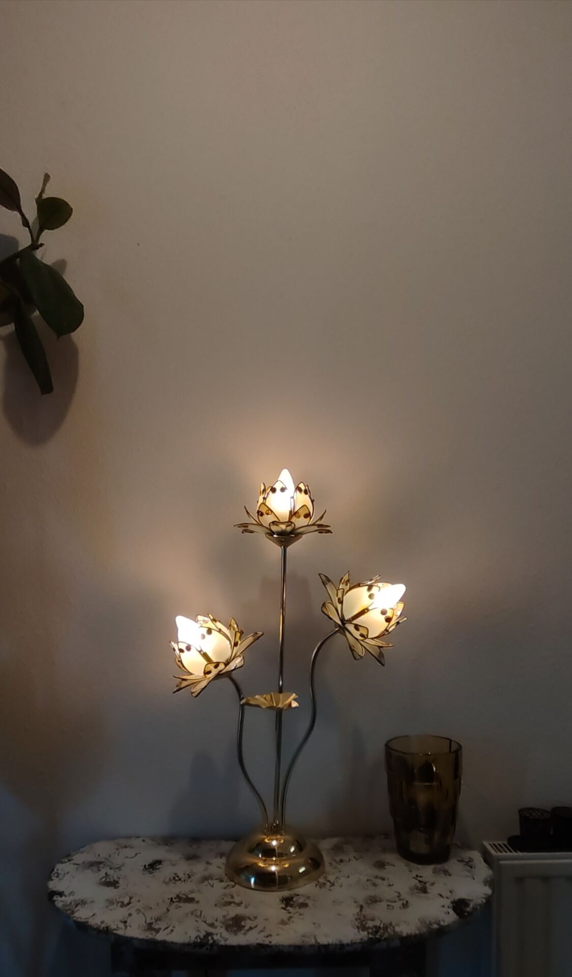 Lampe lotus 1980