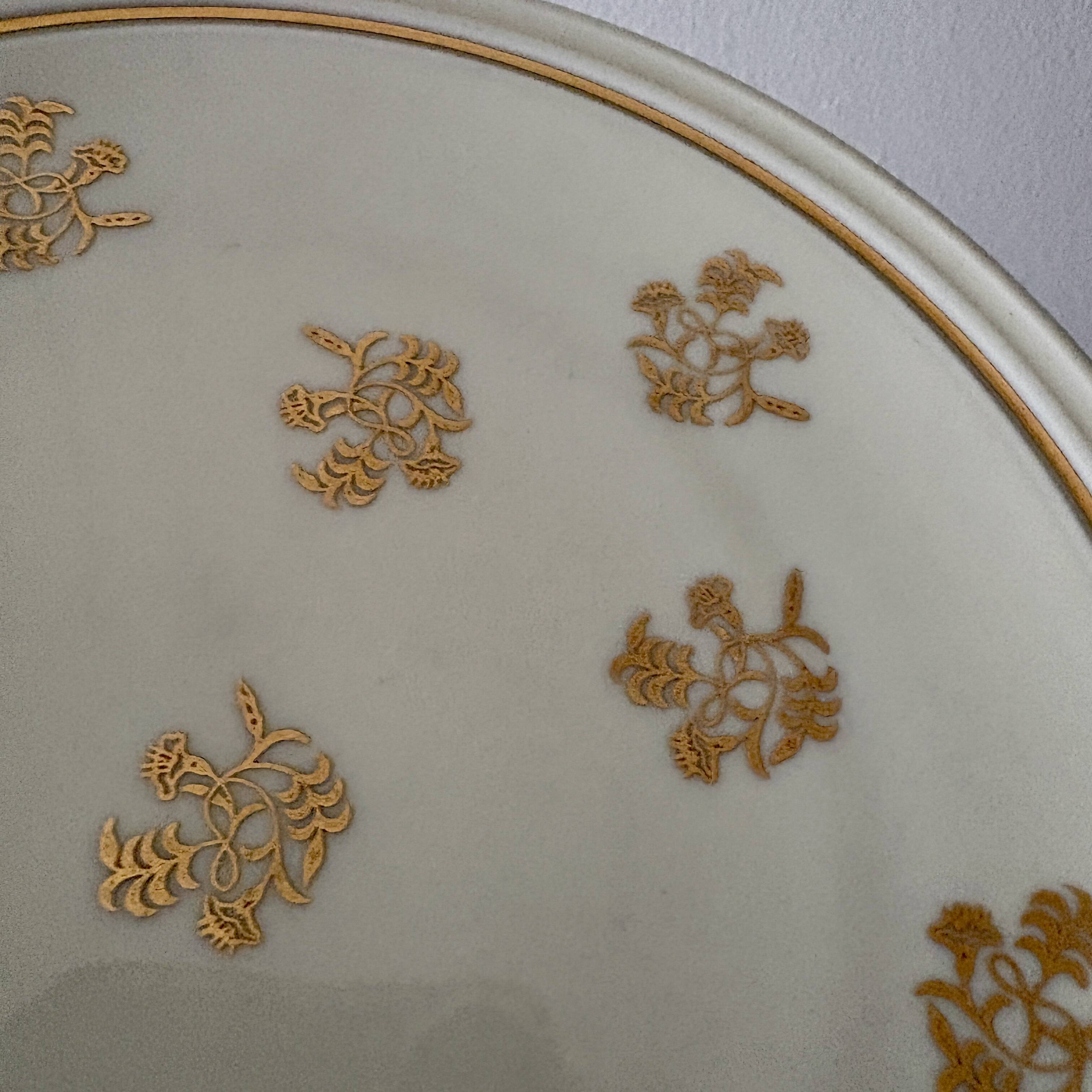 Lot de 11 assiettes à dessert anciennes en porcelaine de Limoges