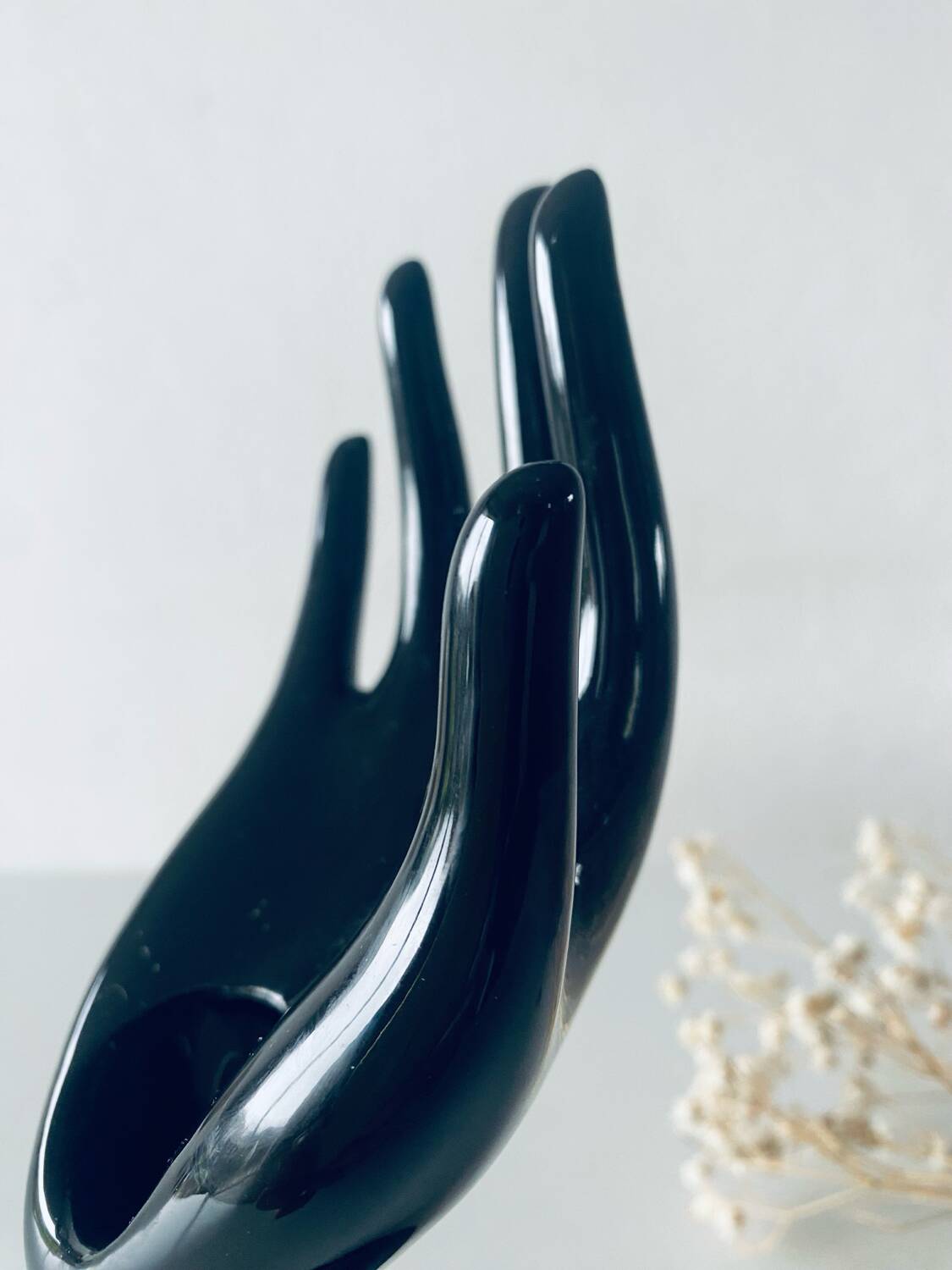 Handmade ceramic vase and jewelry holder