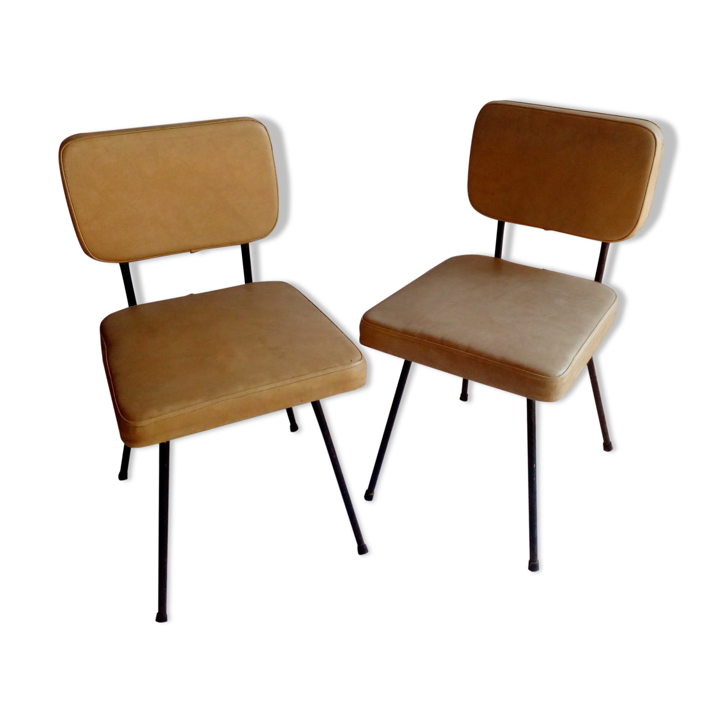 Set of 2 chairs airborne