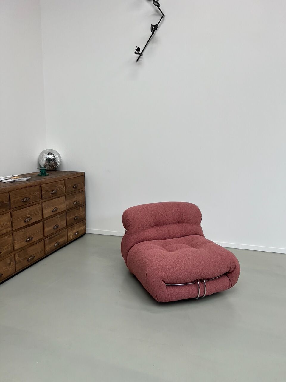 Armchair Soriana Afra and Tobia Scarpa 60s Cassina