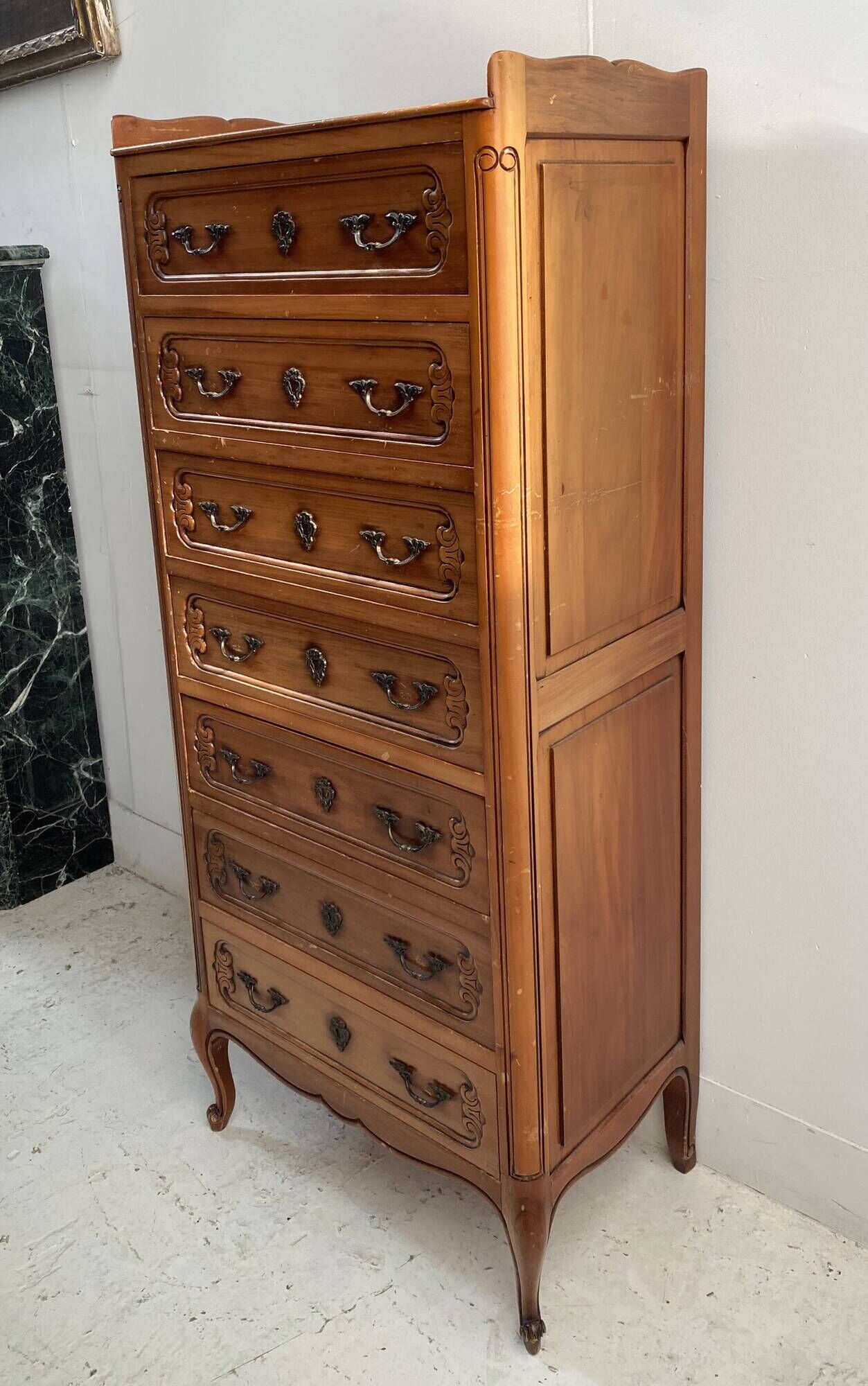 Regency-style chest of drawers in solid cherry wood, 20th century.
