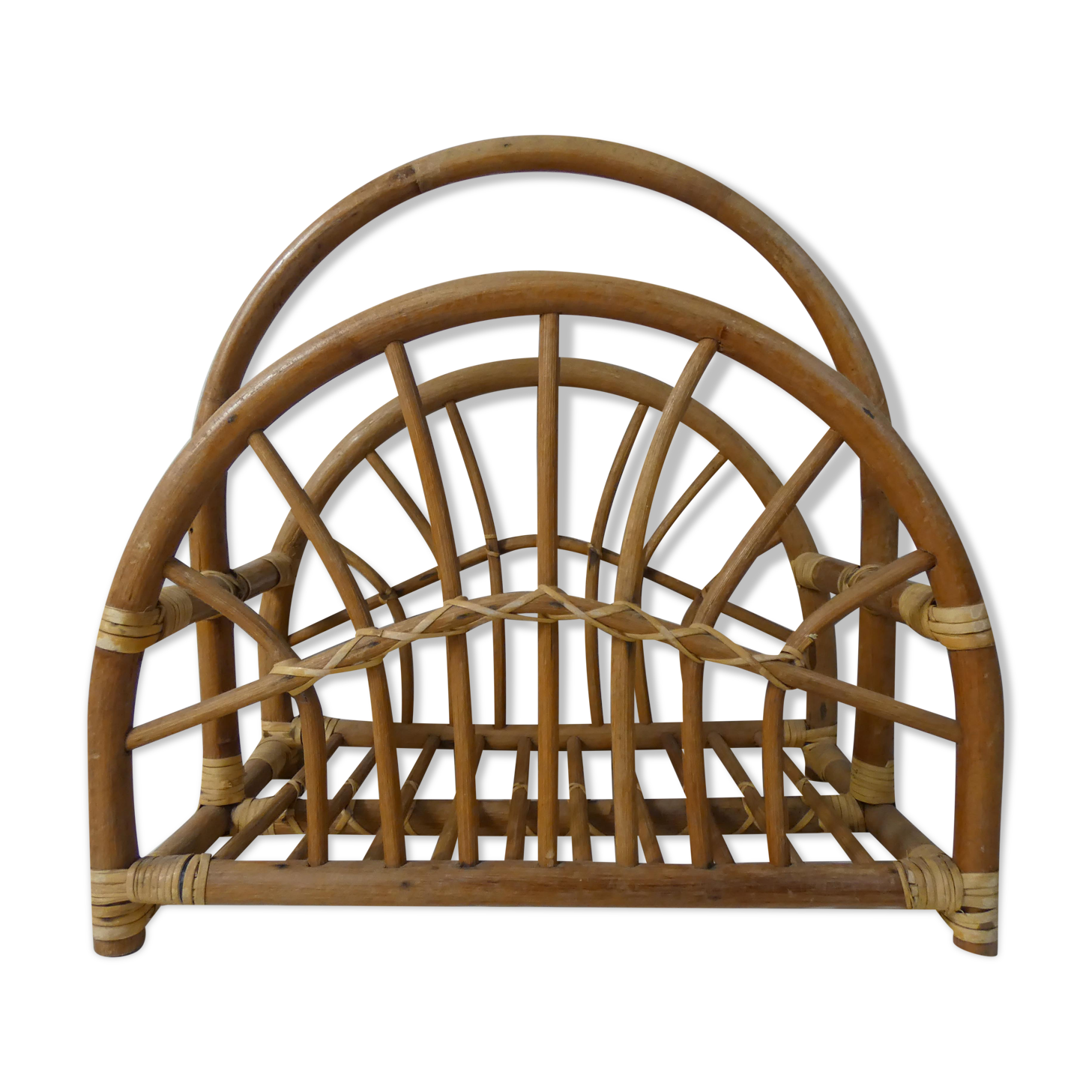 Rattan magazine door