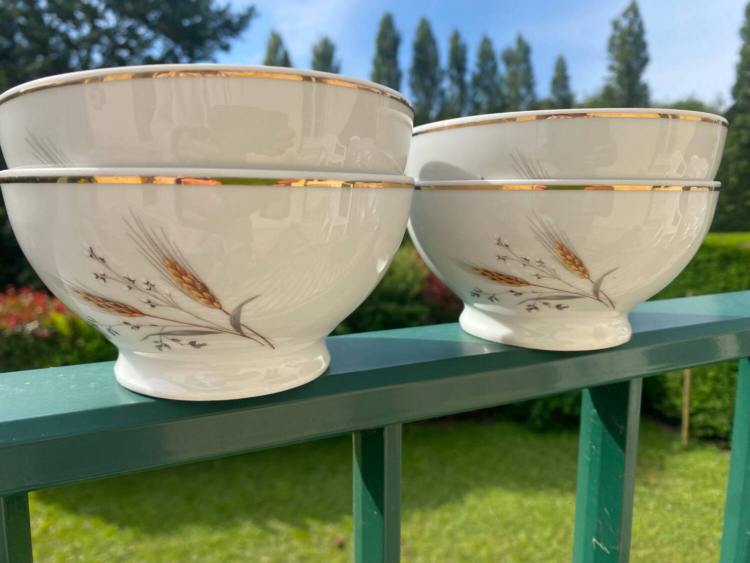 4 vintage deshouliiere porcelain bowls