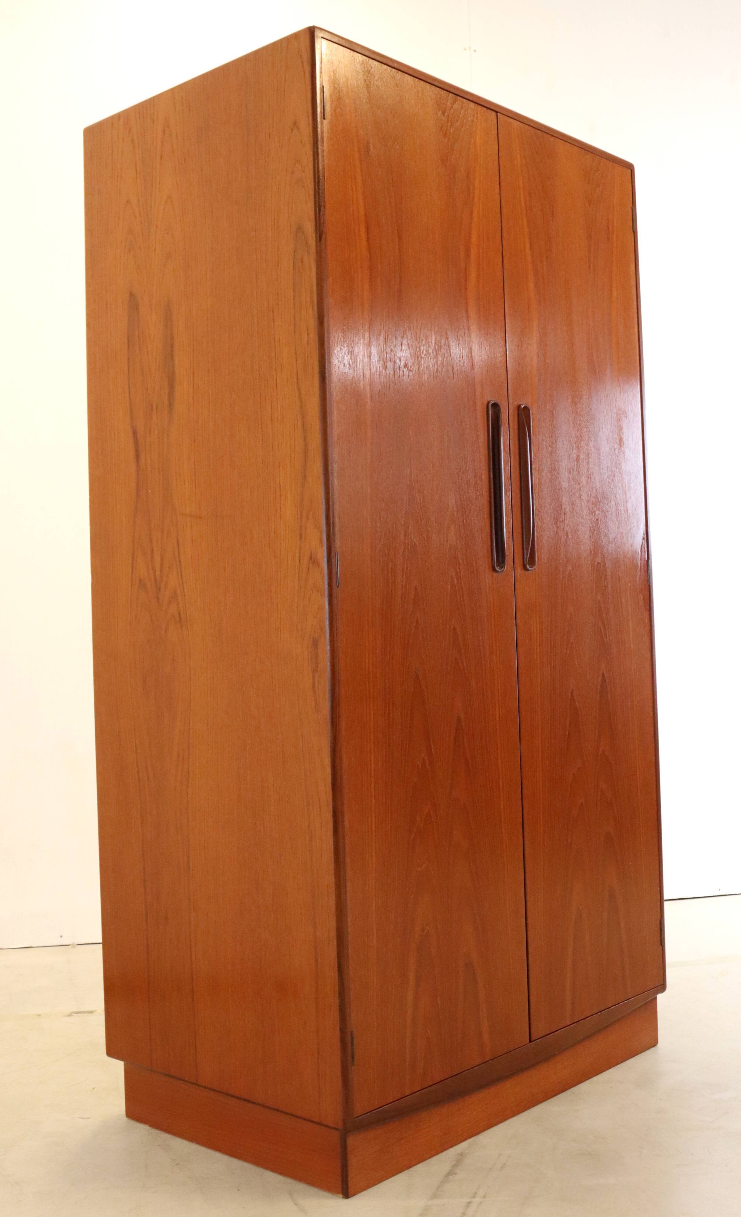 G-Plan vintage mid century wardrobe 'Heswell'