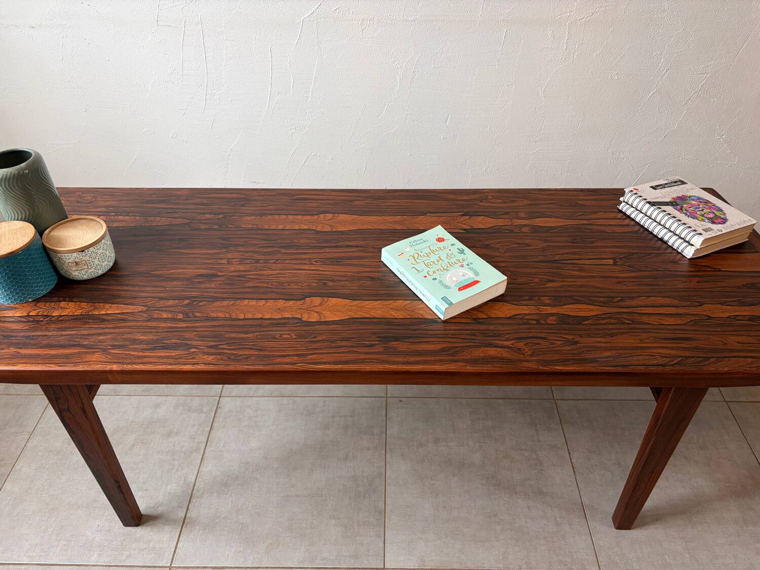 Vintage Scandinavian coffee table in rosewood.