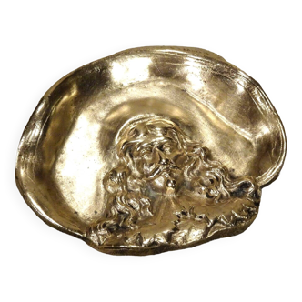 Ancien vide poche coupelle bronze à décor mousquetaire D'artagnan 12,9 x 11,1 cm