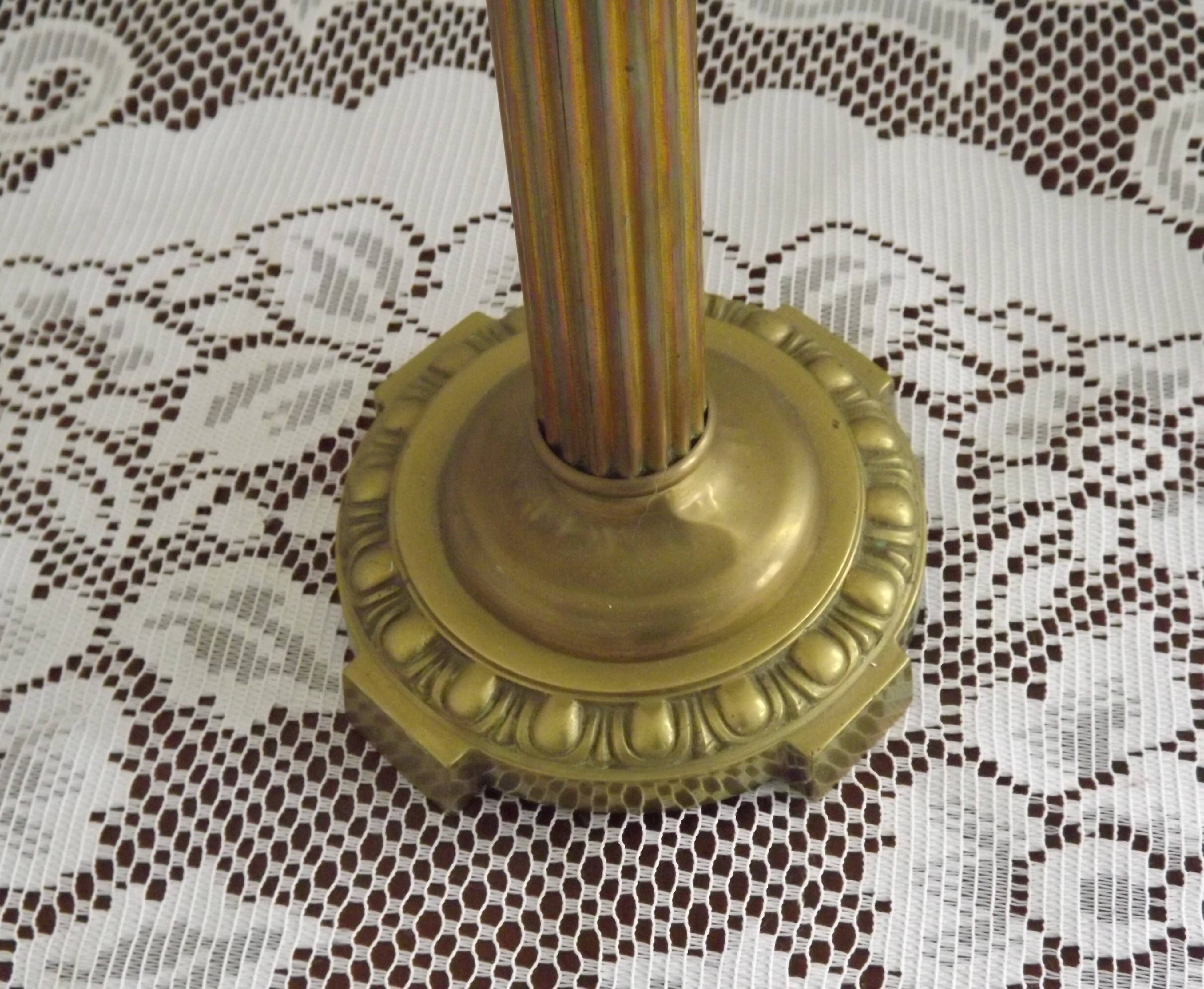 Traditional Style Vintage French Brass Table Lamp Round Footed Base