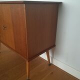 Sideboard / chest of drawers