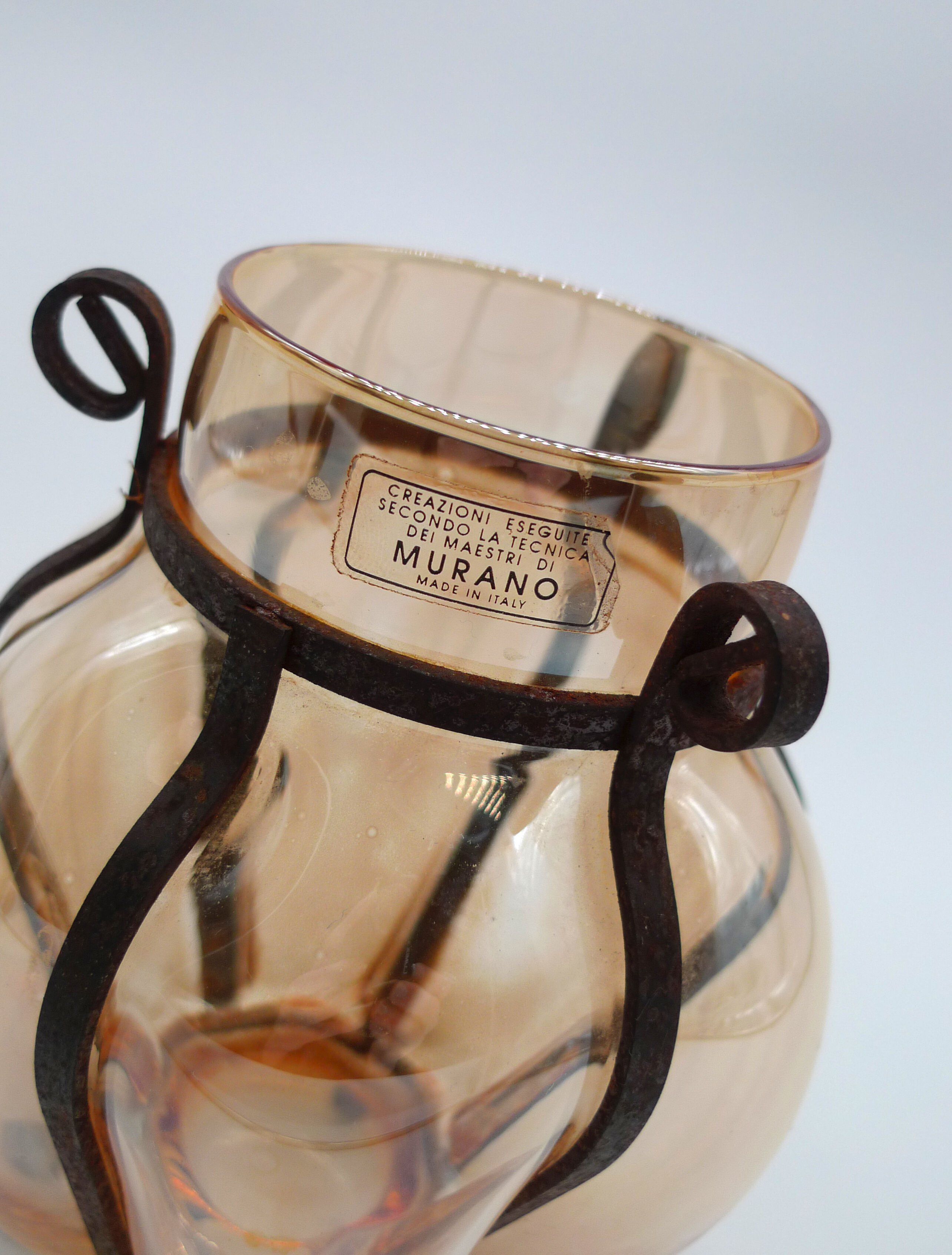 Vase in wrought iron and Murano glass