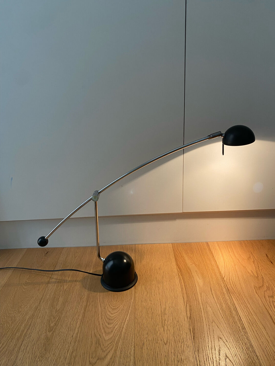 Desk lamp with black and chrome balance Massive vintage 80s