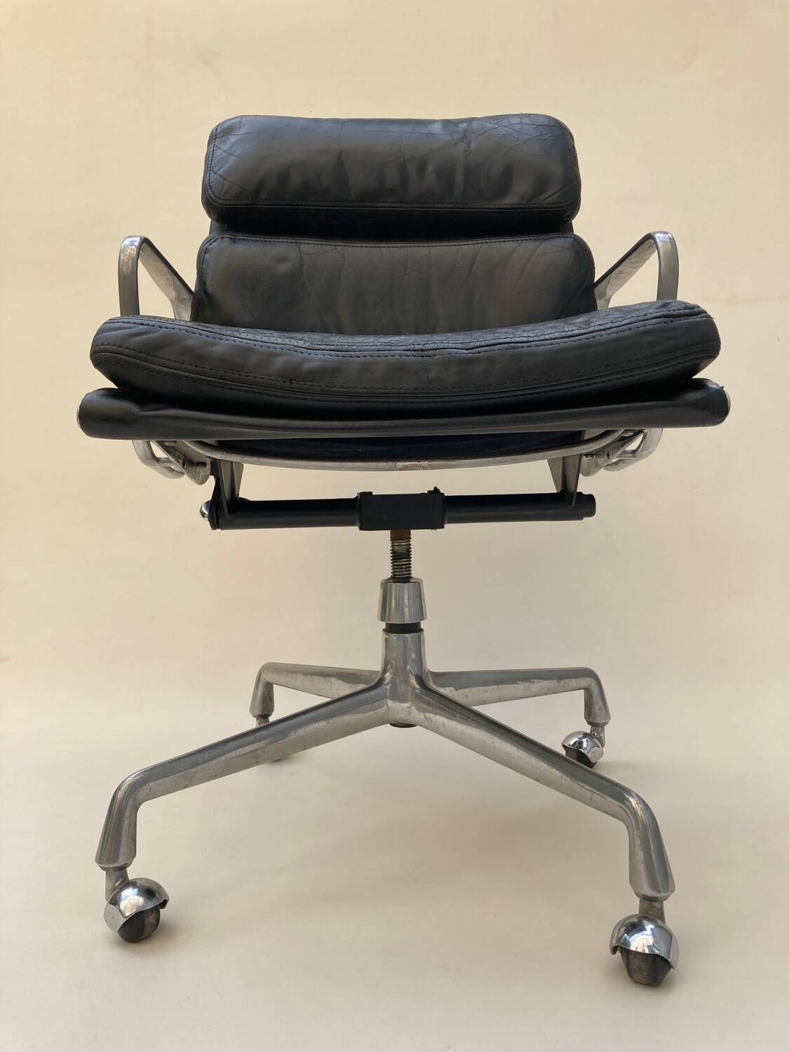 Charles eames EA 217 office chair