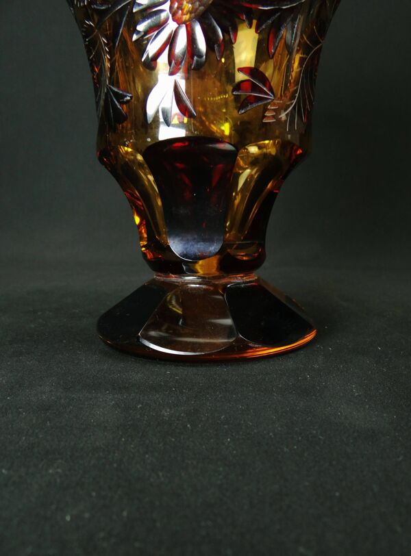 Vase en cristal taillé de bohème à décor floral ambre rouge rubis Art Déco