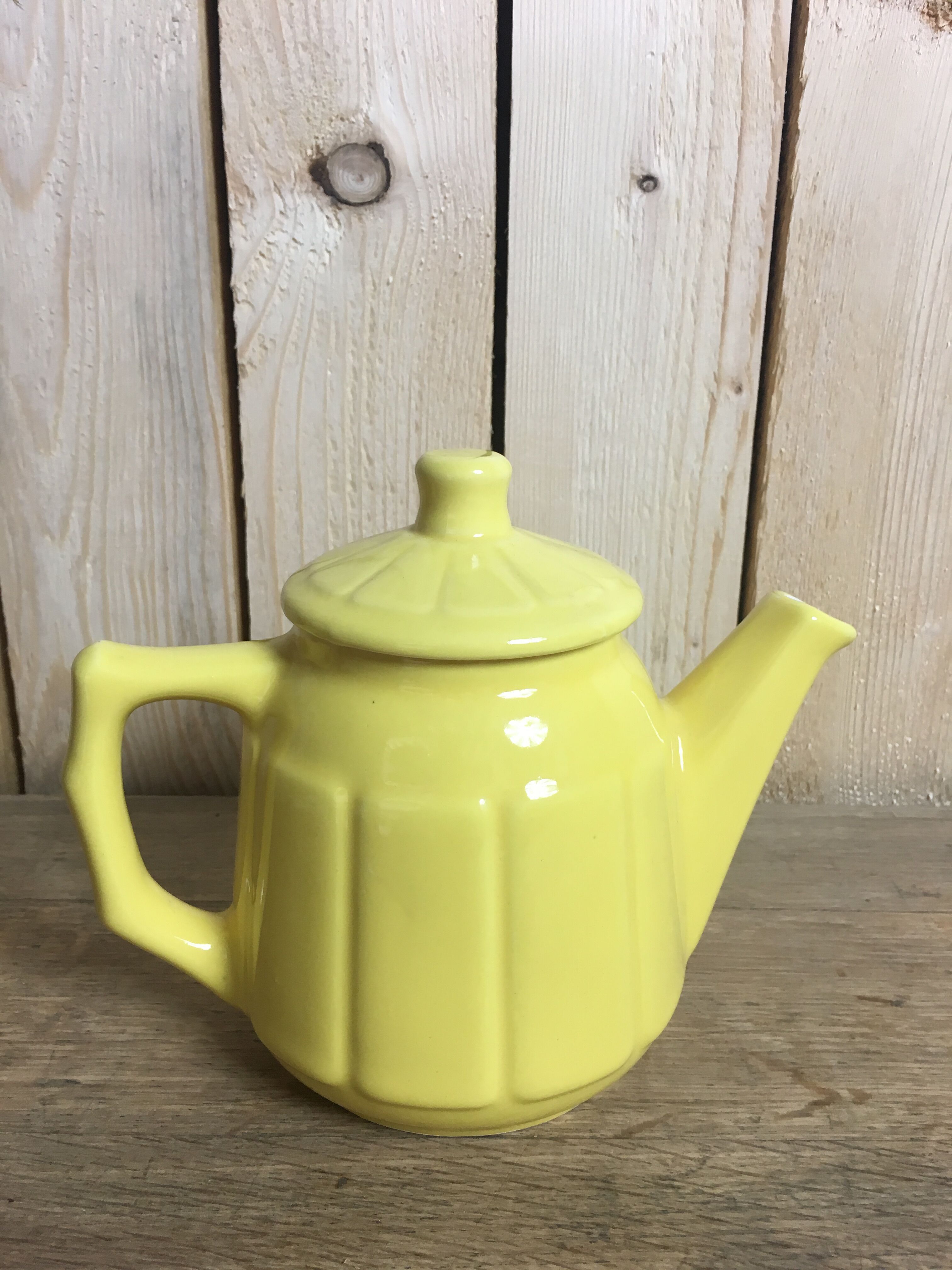 Vintage teapot digoin