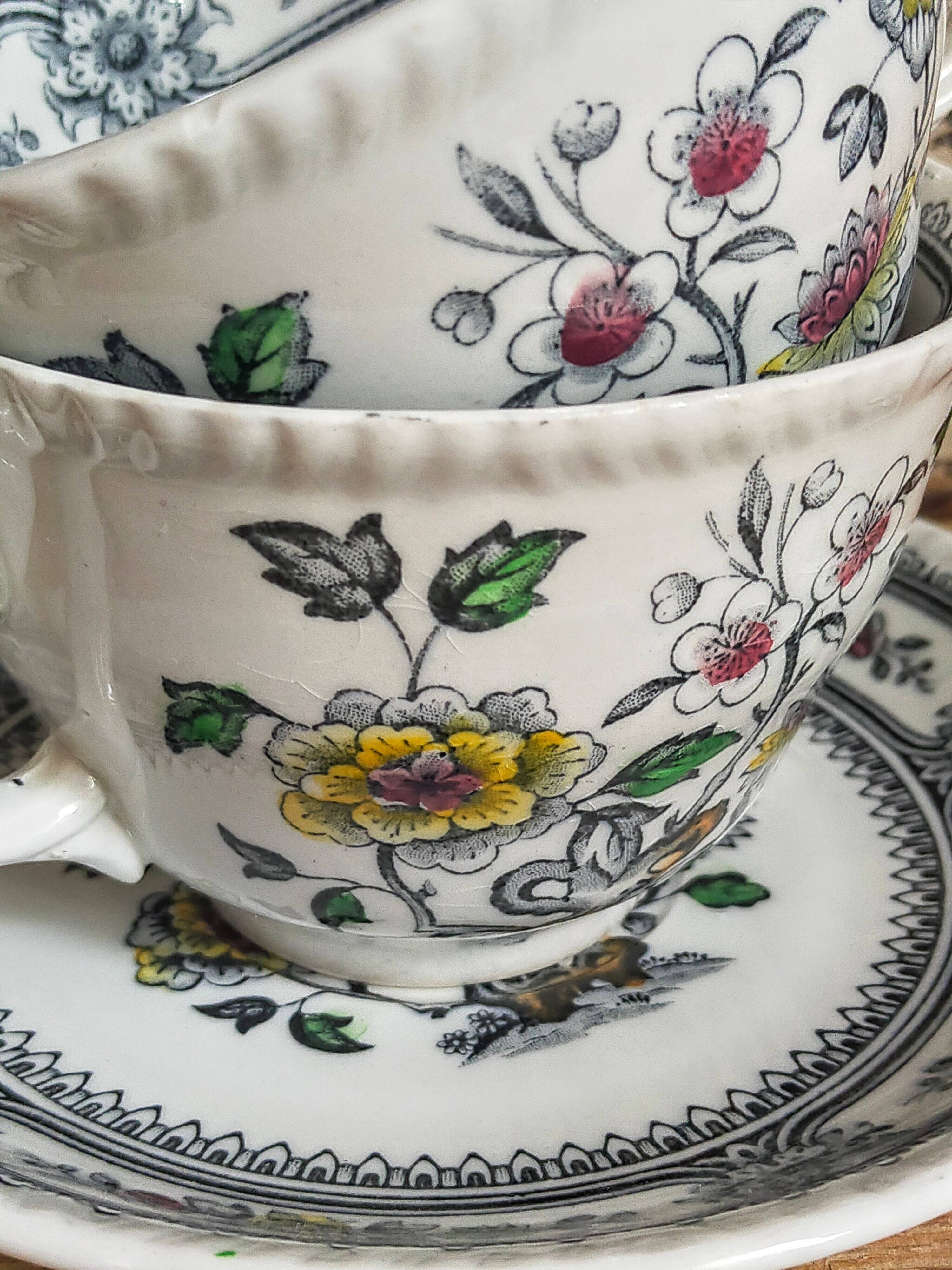 Two vintage wood & sons english lunches "dorset" service