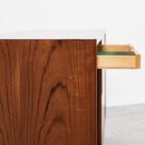 Midcentury Danish lowboard in teak with 2 sliding doors by Hundevad 1960s - 138cm
