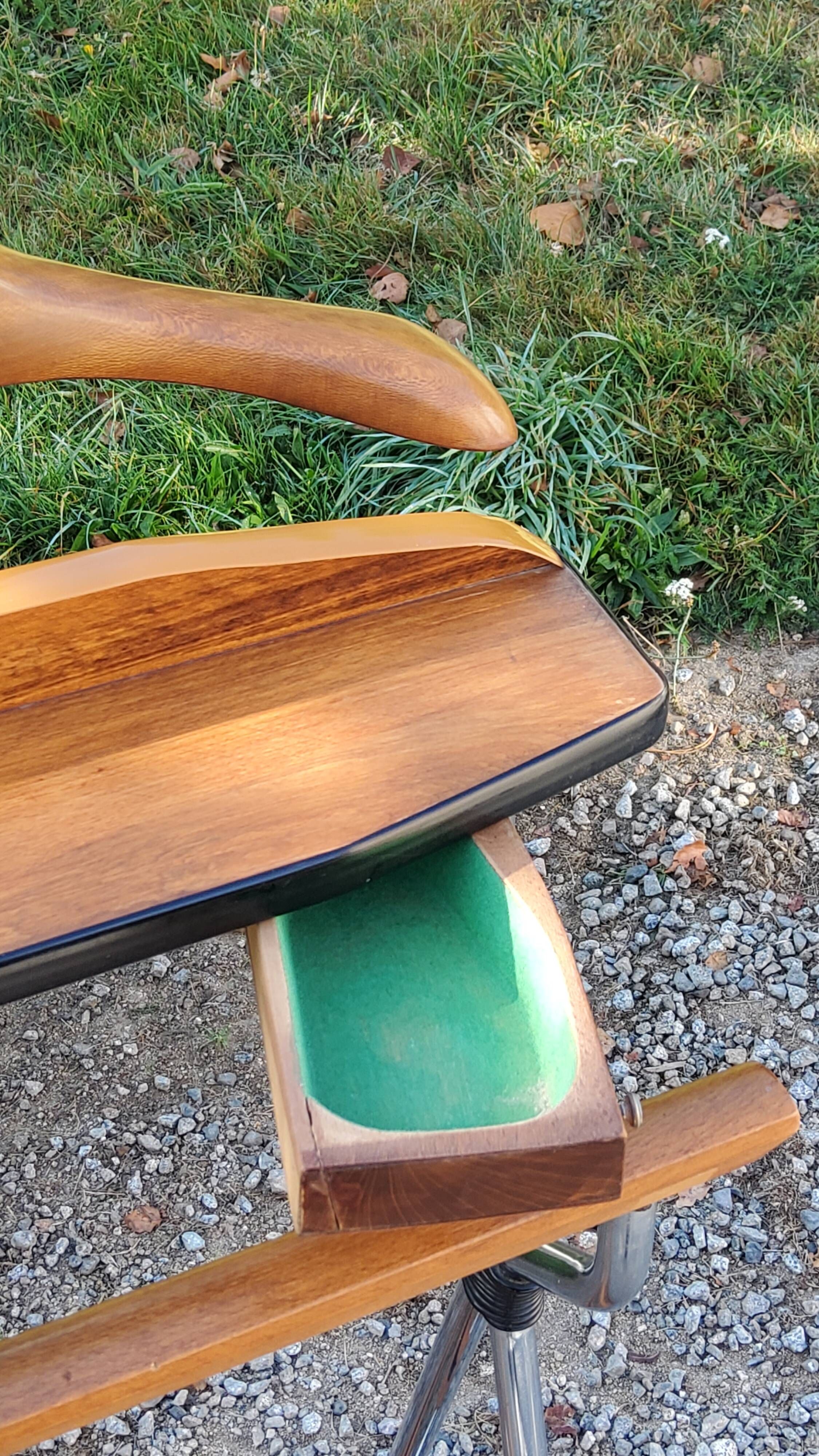 Vintage valet in wood, chrome metal and vinyl from the 60s