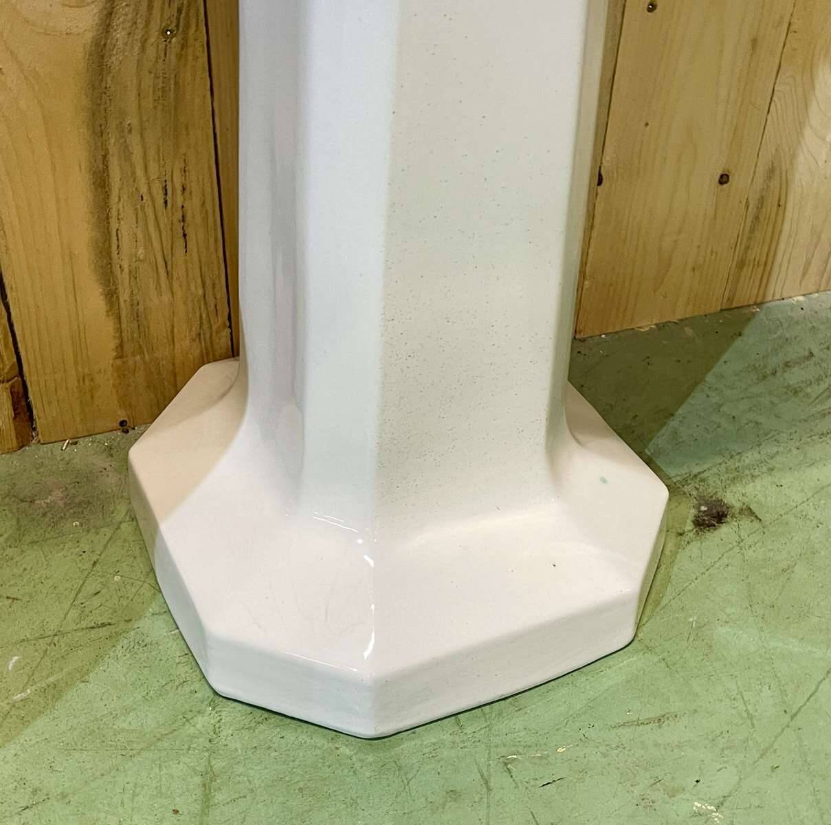 1930s Art Deco Washbasin