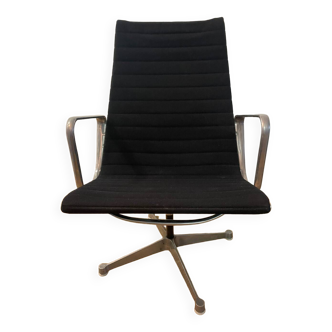 Lounge Chair EA 116 par Charles & Ray Eames pour Herman Miller, 1960s