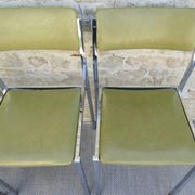 Lot of 3 chairs in chrome and khaki green skai, 70s