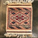 Handmade Pakistani rug