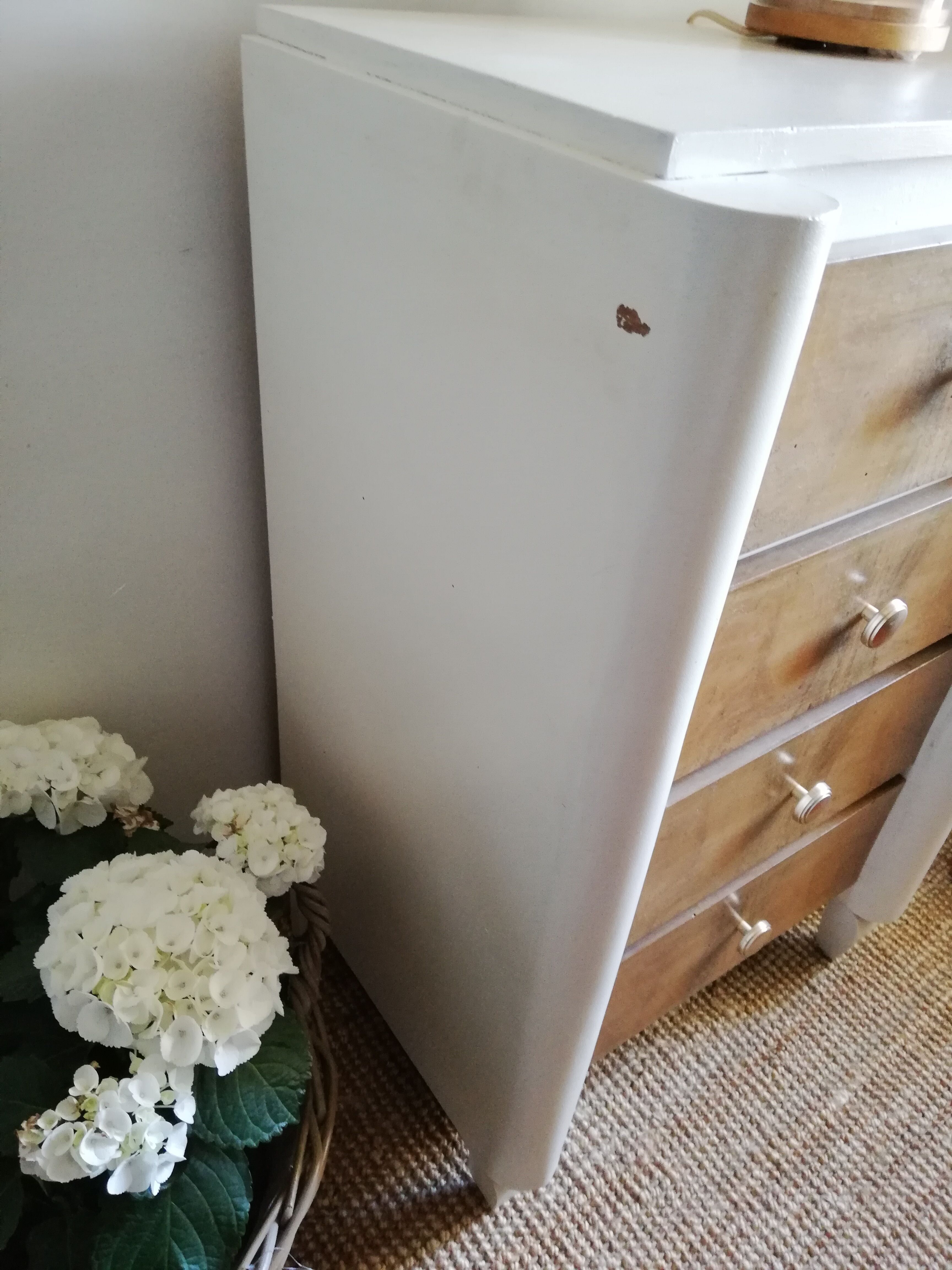 Art deco dresser