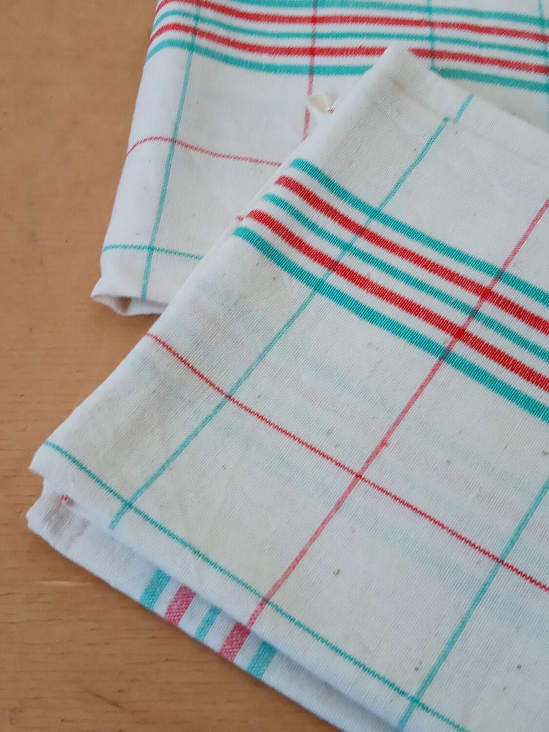Set of 3 vintage glass towels