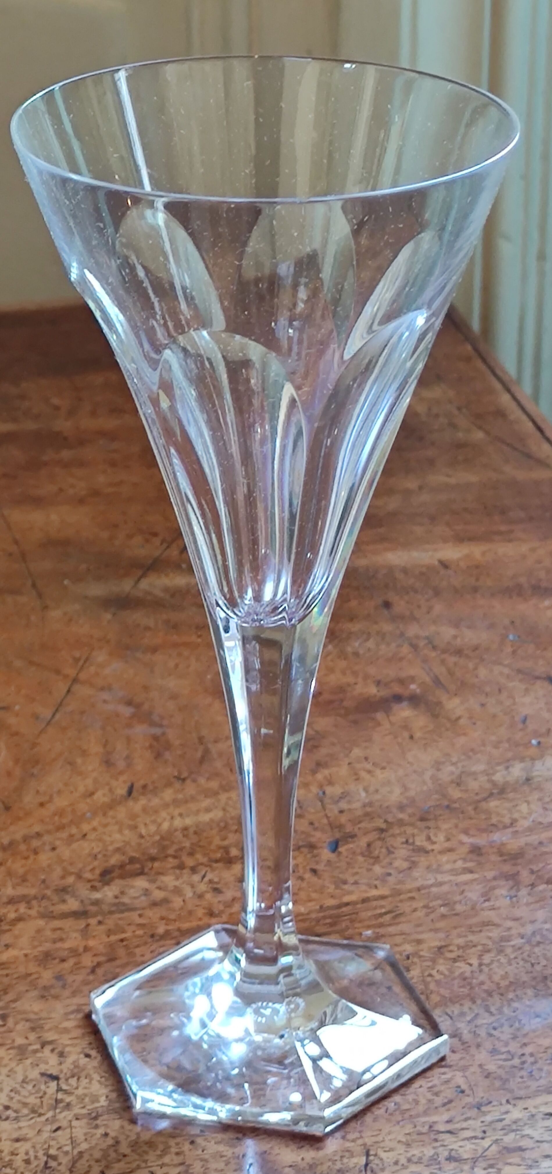 Series of 8 Villeroy and Boch crystal glasses