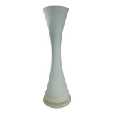 Single-stem vase in white opaline glass