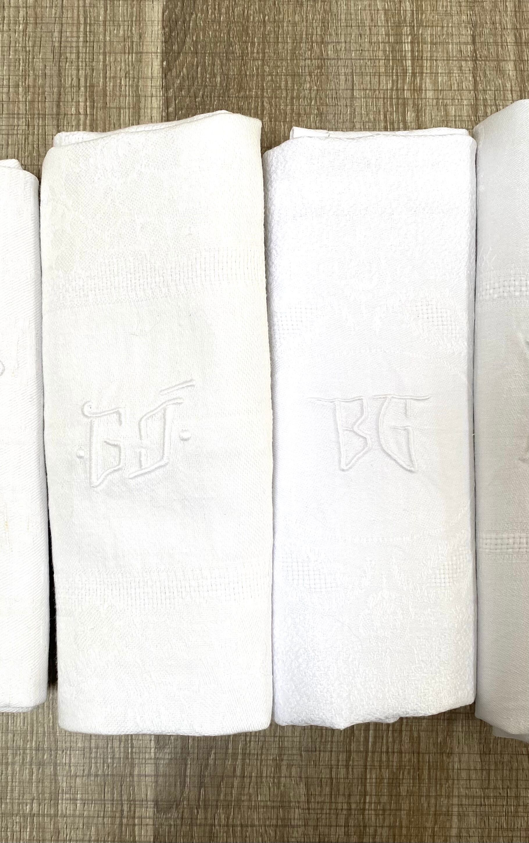 Set of 2 monogram napkins BG and GJ
