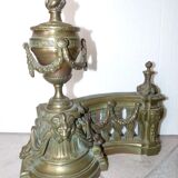 Paire de chenets en bronze de style Louis XVI - époque Napoléon III - XIXe siècle