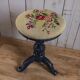 Tabouret de piano en bois noirci