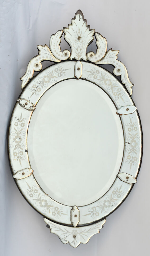 Oval mirror in the taste of Venice 92x53 cm