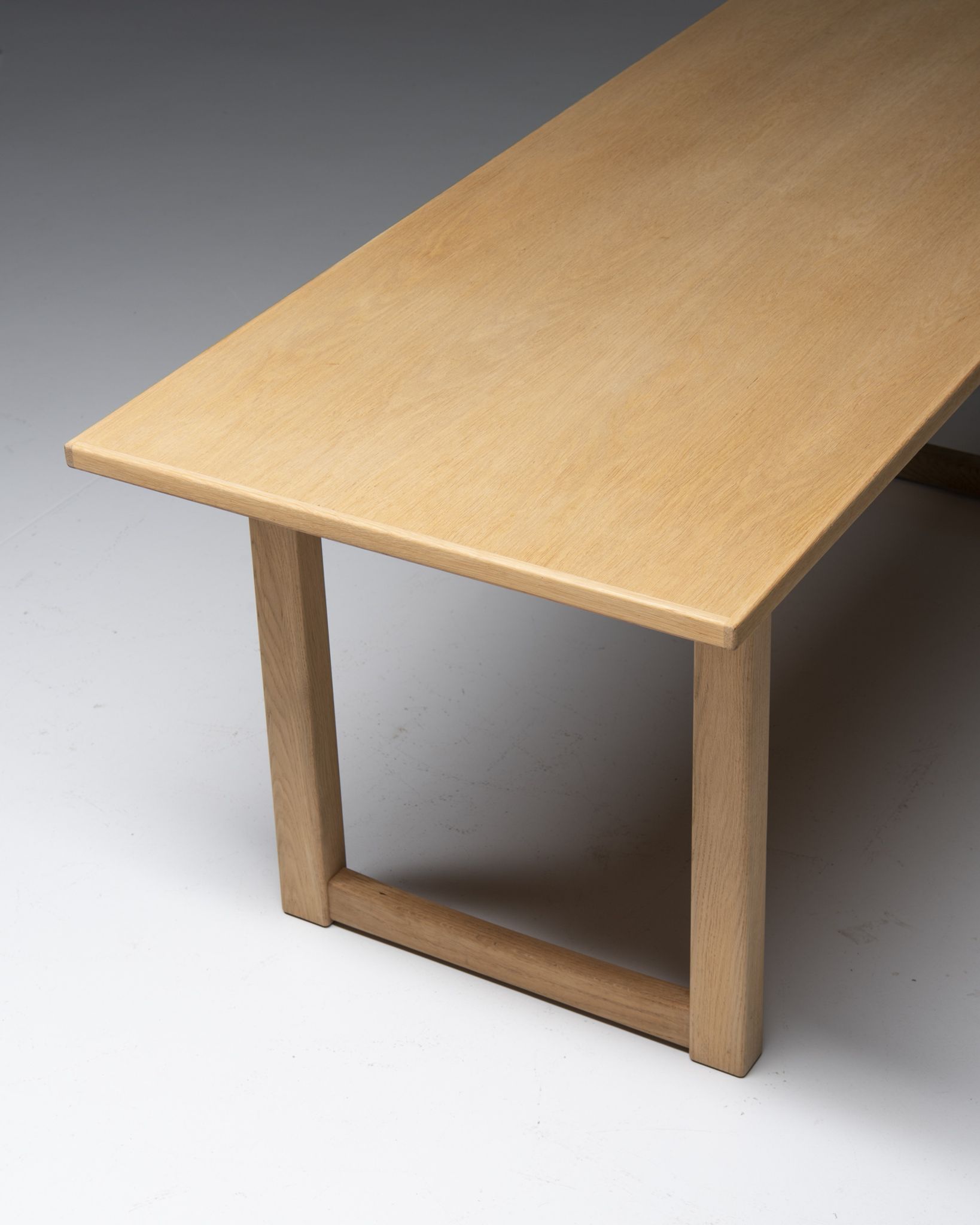 Table basse en chêne, Carl Malmsten, années 1960, Suède