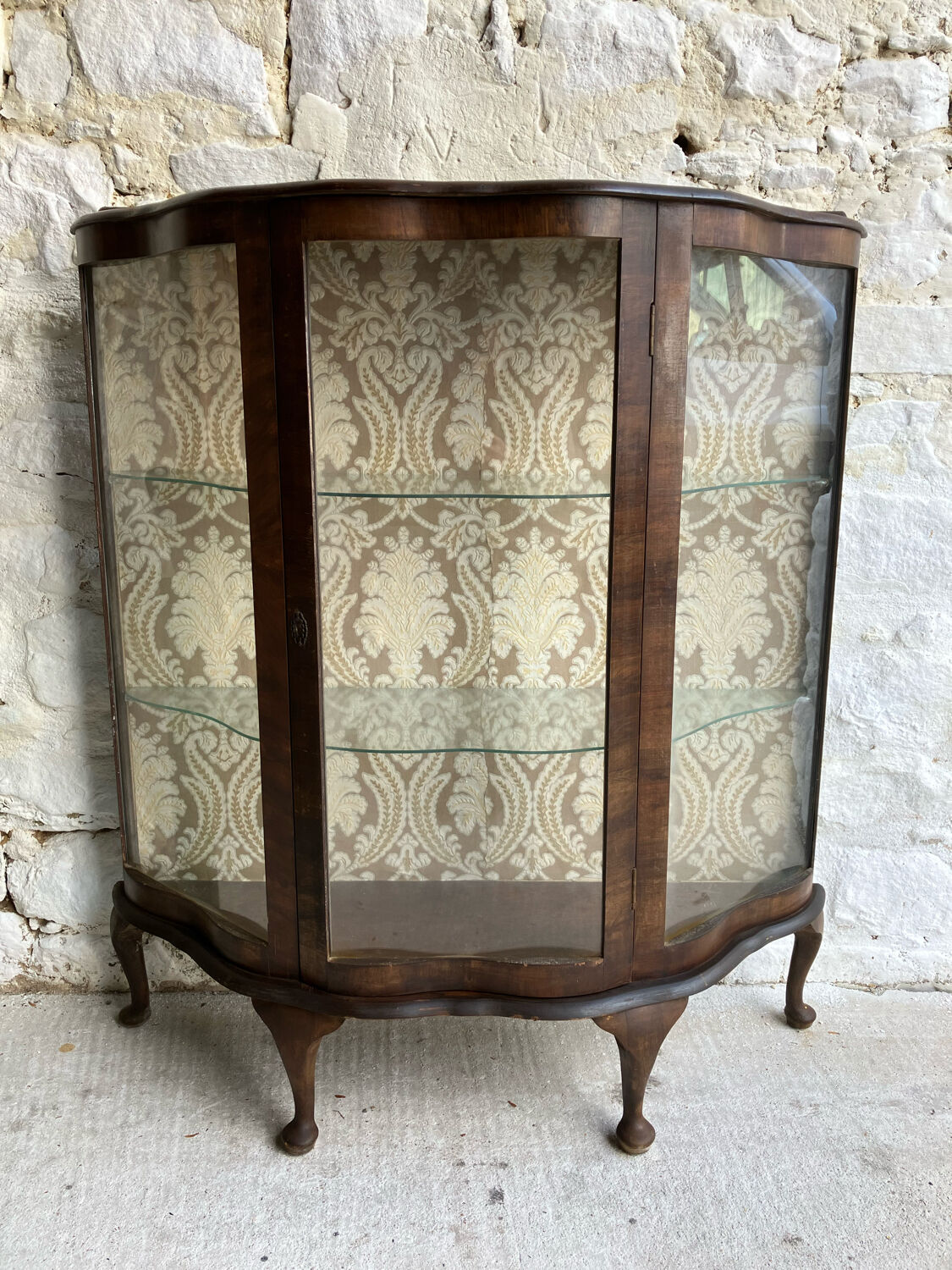 English showcase 1900