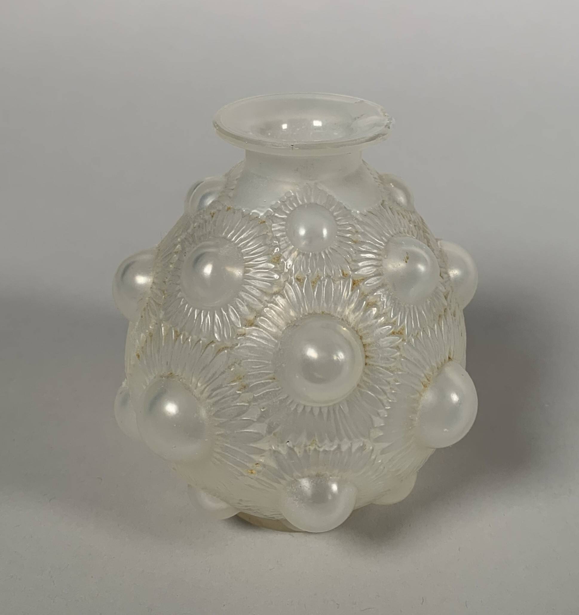 Art Deco vase signed René LALIQUE (1860-1945) model "Tournesol" 1927.